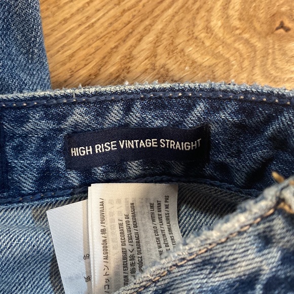 Hollister High Rise Vintage Straight Jeans - Picture 5 of 6